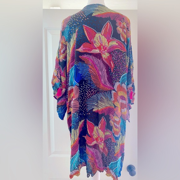 NWOT LA BLANCA Sunlit Soiree Cover-up - Picture 9 of 11